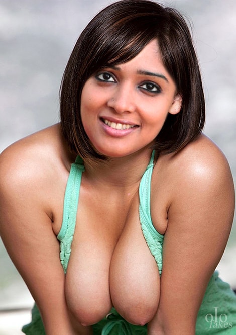 470px x 666px - Sexy nude nipple Nyla Usha hot boobs cleavage pic - Heroine-XXX.com
