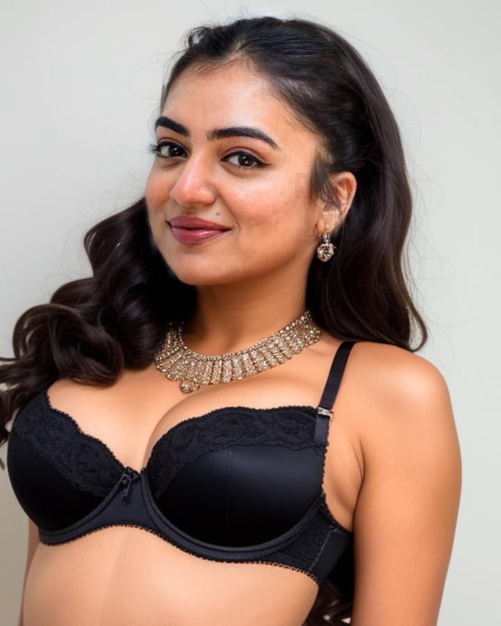 Nazriya Nazim black bra pose