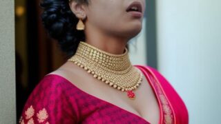 Priyanka Arul Mohan low neck red blouse cleavage hot saree